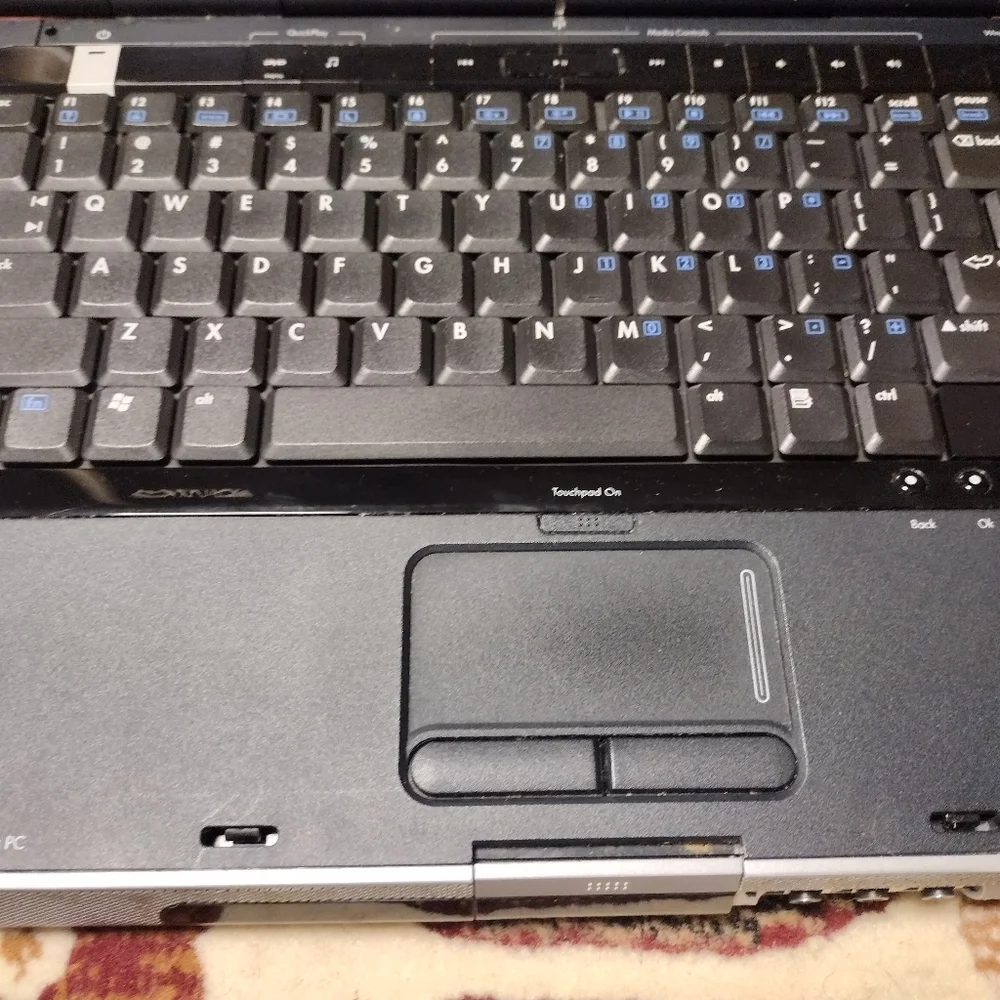 Hp pavilion dv1000 laptop